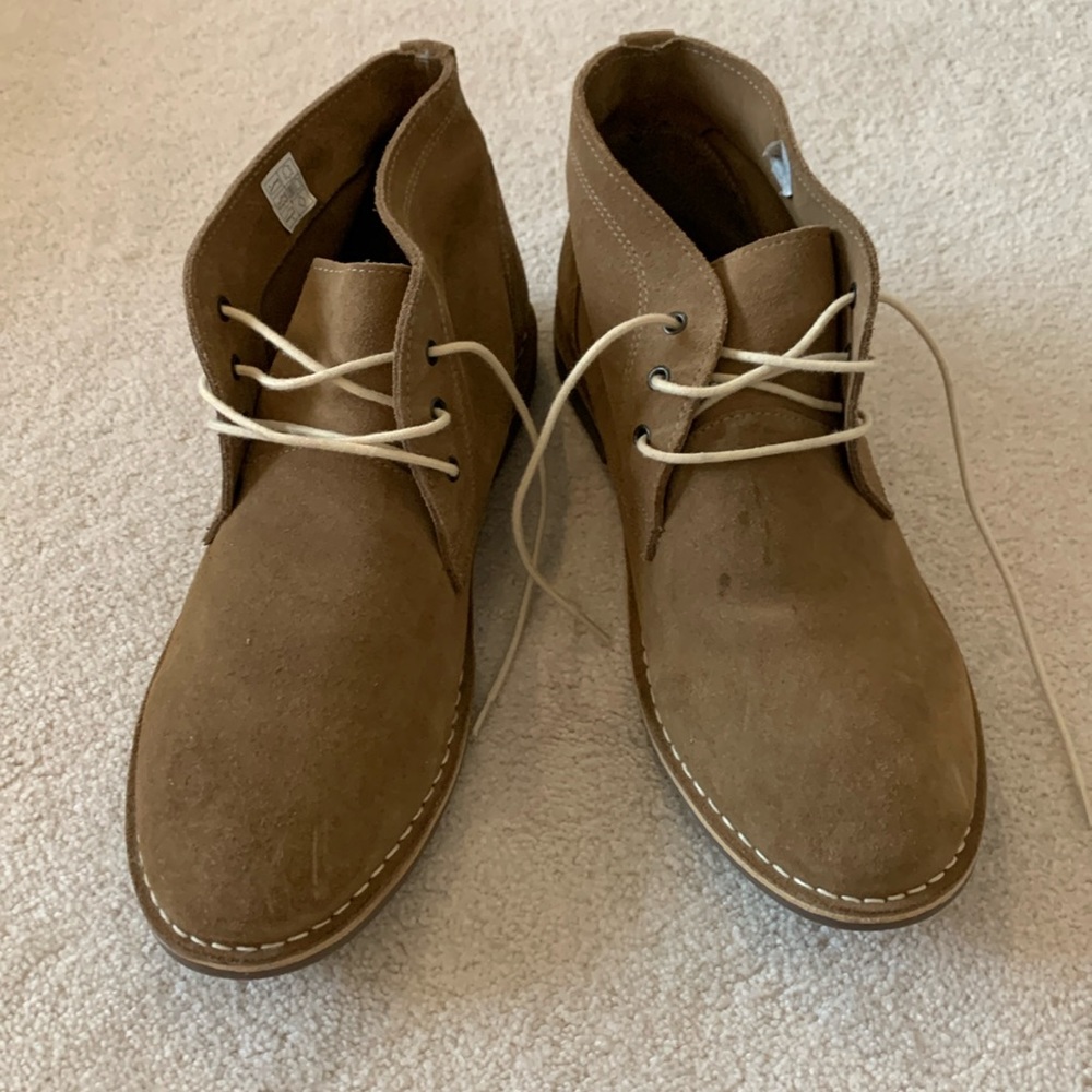 Men’s Crown Vintage Casper Chukka boot in taupe, size 11.5